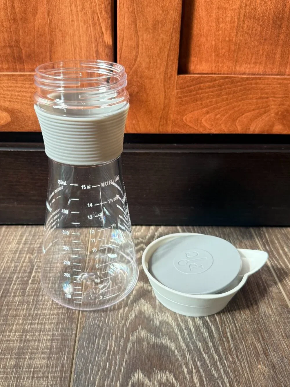 Pampered Chef Measure, Mix & Pour – Salad Dressing Mixer